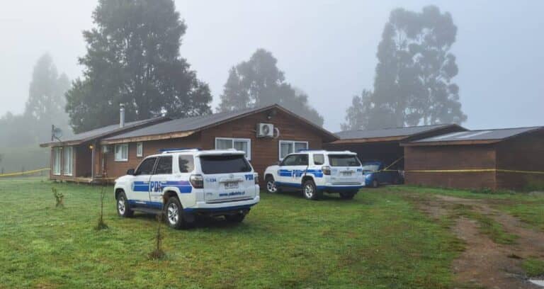 Hombre mató a su hermano, sobrina y cuñada embarazada en Río Bueno