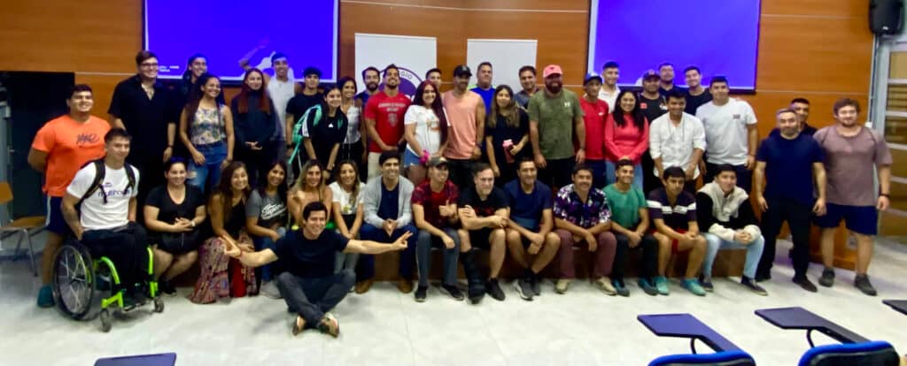 Monitores deportivos curicanos participaron en reunión de capacitación