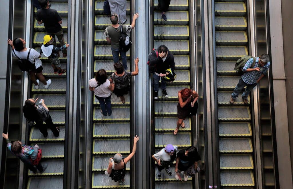 Desempleo vuelve a subir a 8,5% en trimestre diciembre-febrero