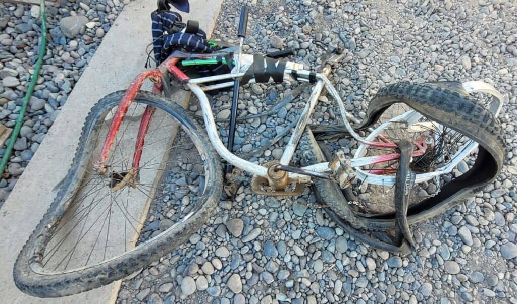 En riesgo vital sigue ciclista de 71 años colisionado por automóvil en Sagrada Familia
