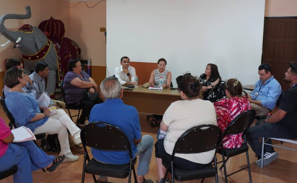 Municipio de Curicó y autoridades analizan solución a problemas de tránsito en área del nuevo hospital
