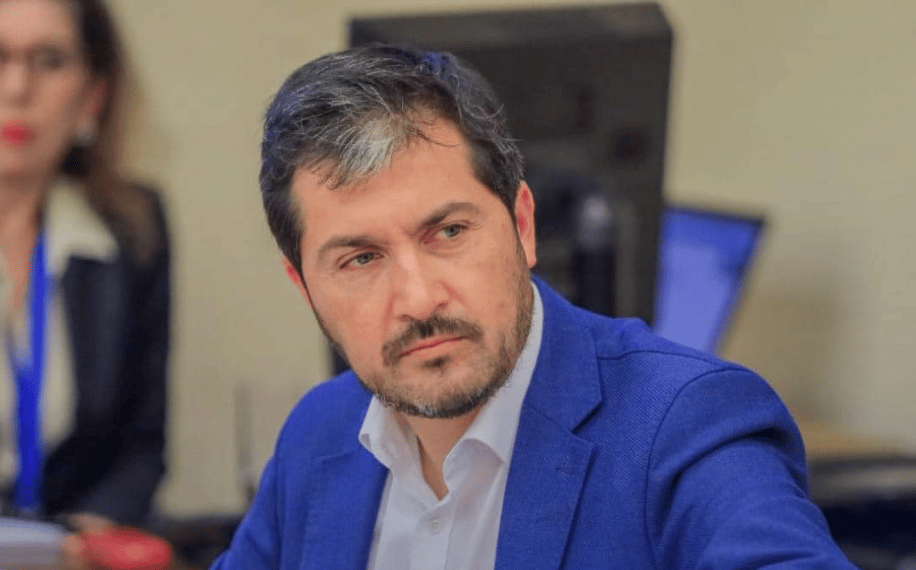 Diputado Rey afirmó que renuncia de Tohá "era lo que todo Chile pedía"