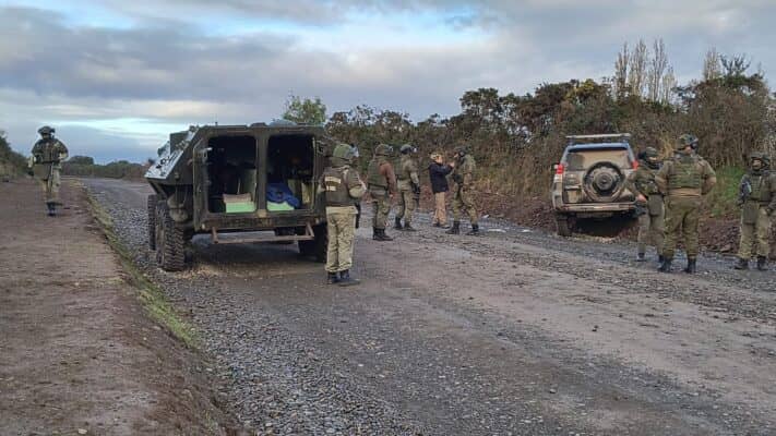 Comunero mapuche intenta atropellar a oficial del Ejército durante fiscalización