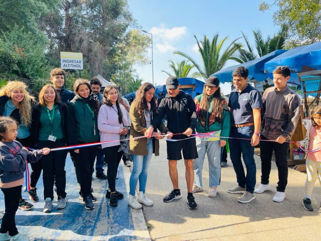 Corporación de Deportes impulsa la sostenibilidad y el emprendimiento en Feria de Reciclaje Creativo: "Recicrea"