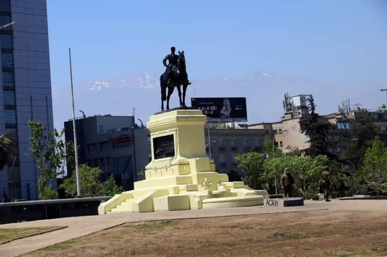 Tohá y opción de reinstalar estatua de Baquedano en Plaza Italia: "Me da miedo traerlo de vuelta"