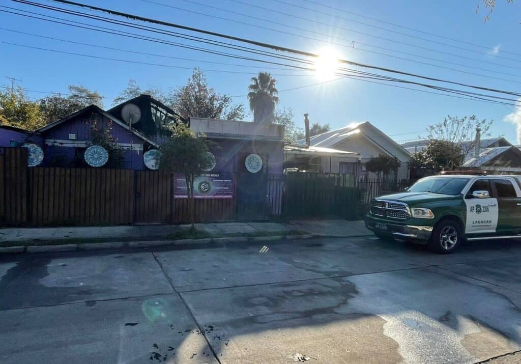 Vecinos piden ayuda para damnificada por incendio en Curicó