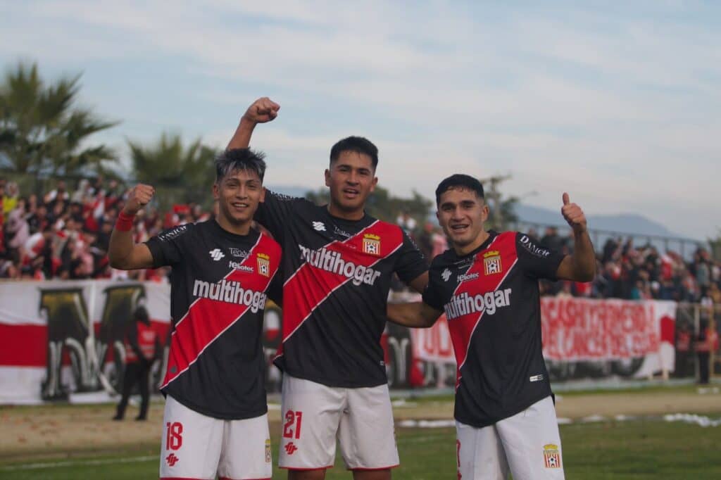 Curicó Unido debió batallar para llevarse la victoria en Copa Chile