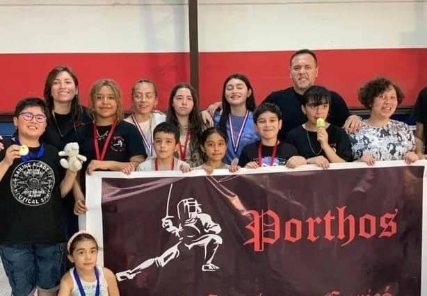 Esgrimistas curicanos destacan en clasificatorias a panamericano