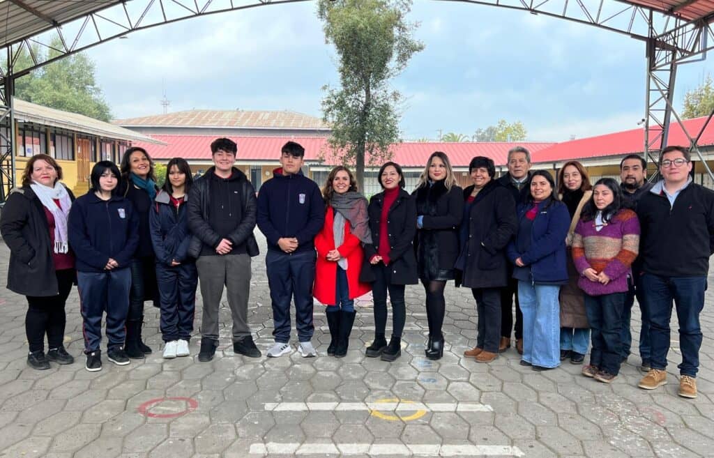 Seremi de Educación anunció proyecto de conservación por más de $470 millones para Liceo Bicentenario Hualañé