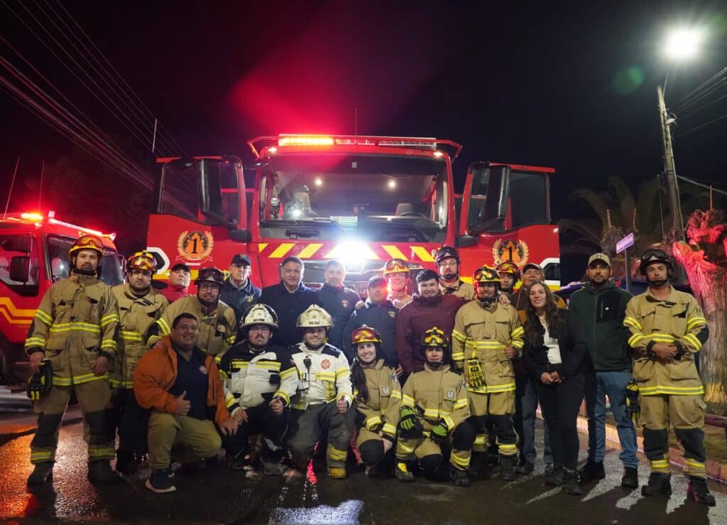 Bomberos de Licantén recibieron nuevo carro desde el Gobierno Regional del Maule