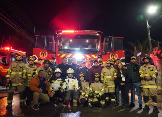 Bomberos de Licantén recibieron nuevo carro desde el Gobierno Regional del Maule