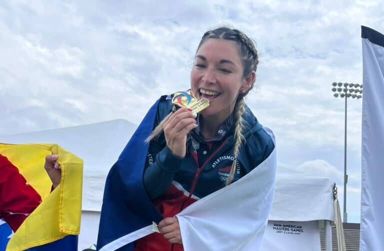 Atleta curicana Evelyn Ortiz confirma su participación en el Iberoamericano de Atletismo Master Lima 2026