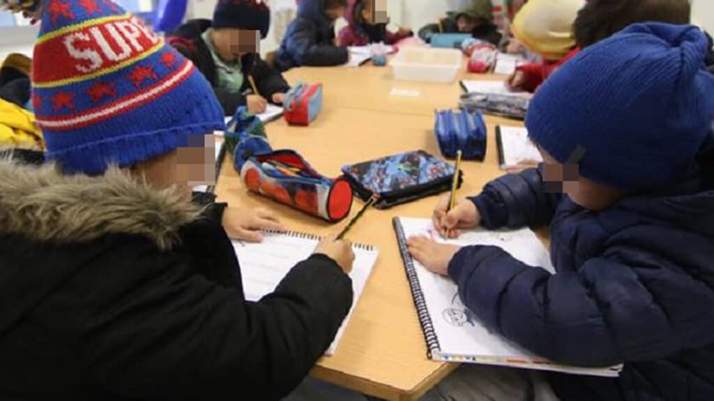 Escuelas de Curicó, Teno, Sagrada Familia y Hualañé flexibilizan horario de ingreso por frío extremo