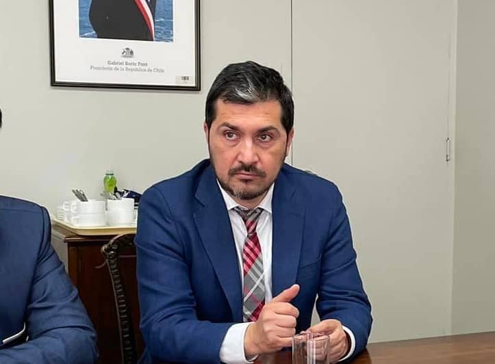 Diputado Hugo Rey solicita a Contraloría investigar listas de espera en hospitales de Curicó y Linares