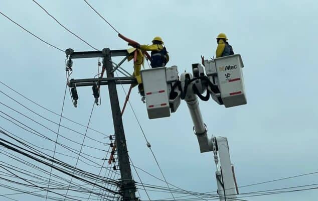 Continúan tareas de reposición de la energía eléctrica en la región del Maule