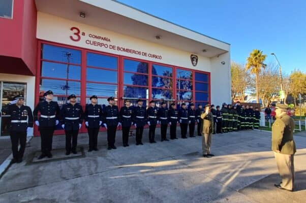 Tercera Compañía Sargento Aldea de Bomberos de Curicó celebró su aniversario 136 con reconocimiento municipal