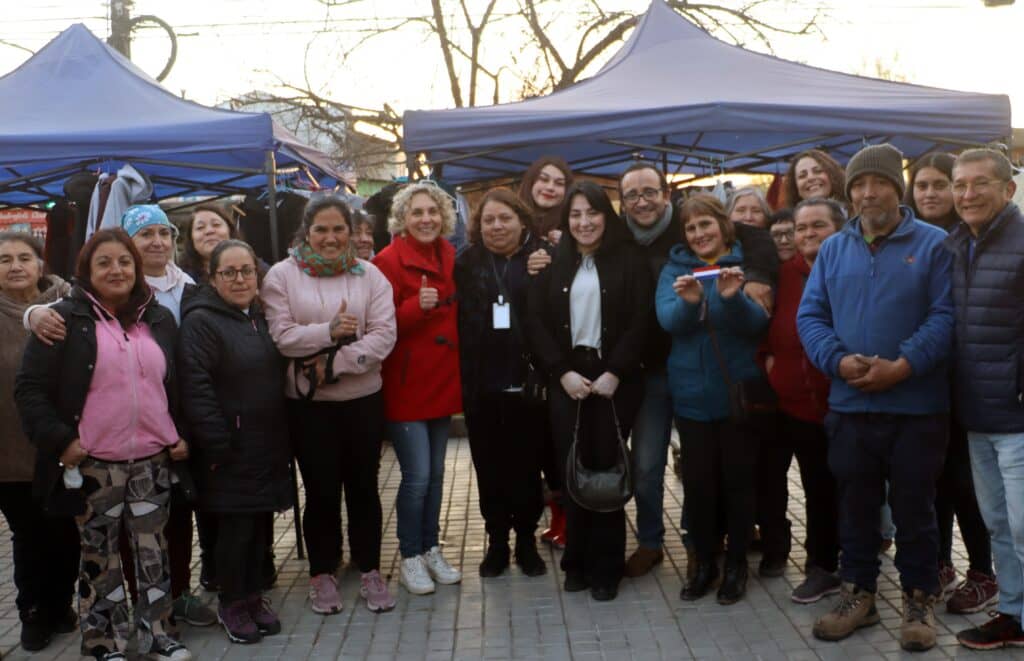 Villa San Enrique de Molina inauguró plaza para su Feria de las Pulgas