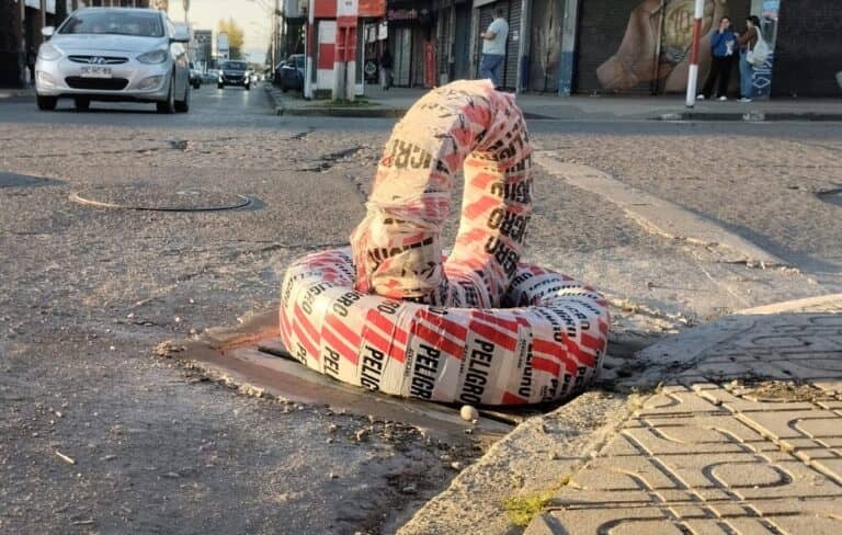 Municipio de Curicó denunció sustracción de rejillas de resumideros en sector céntrico