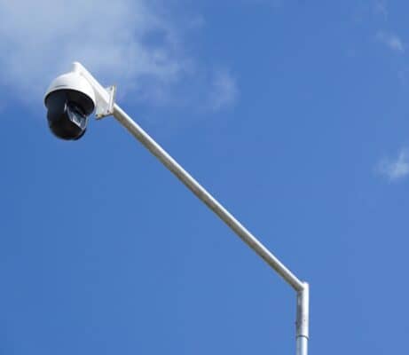 Instalación de sistema de cámaras de televigilancia en Licantén tendrá pronta finalización