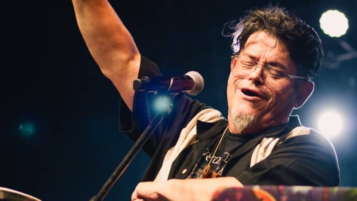 ¡Joe Vasconcellos en San Javier! Cultura Vino se llena de ritmo con sus grandes éxitos