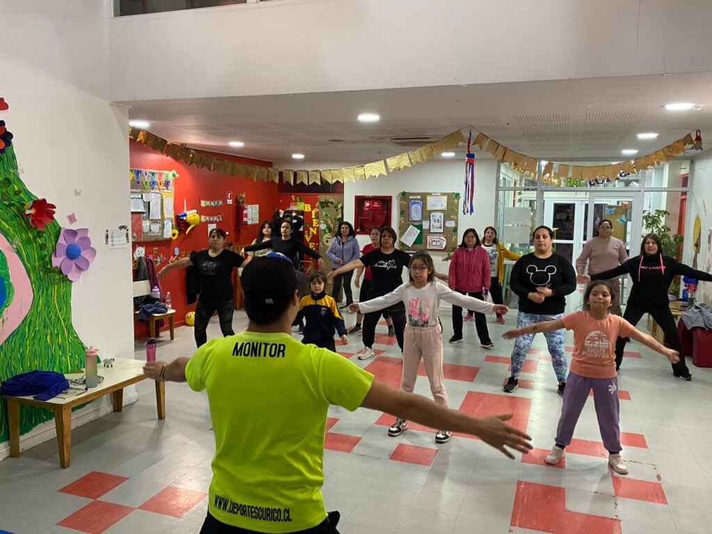 Talleres de Zumba siguen siendo un éxito en la ciudad de Curicó