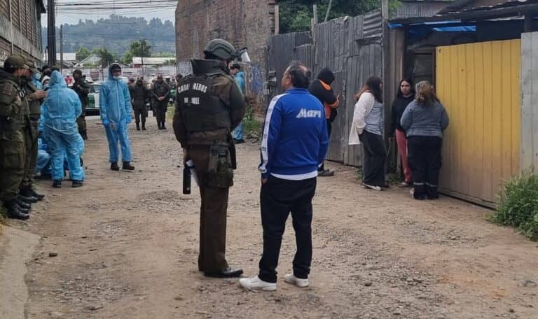 Fracasa desalojo en toma de terreno ubicado en Avenida Balmaceda de Curicó