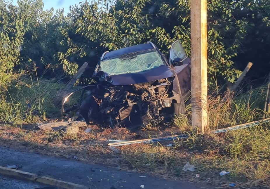 Mujer en estado grave tras colisión vehicular en la Ruta J-60 en Rauco