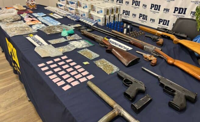 Desbaratan banda criminal en Longaví: Incautan armas, drogas y dinero en efectivo