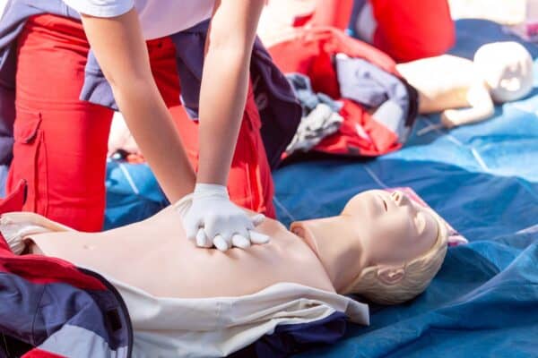 Cruz Roja de Curicó ofrece curso intensivo de primeros auxilios para enfrentar emergencias con seguridad