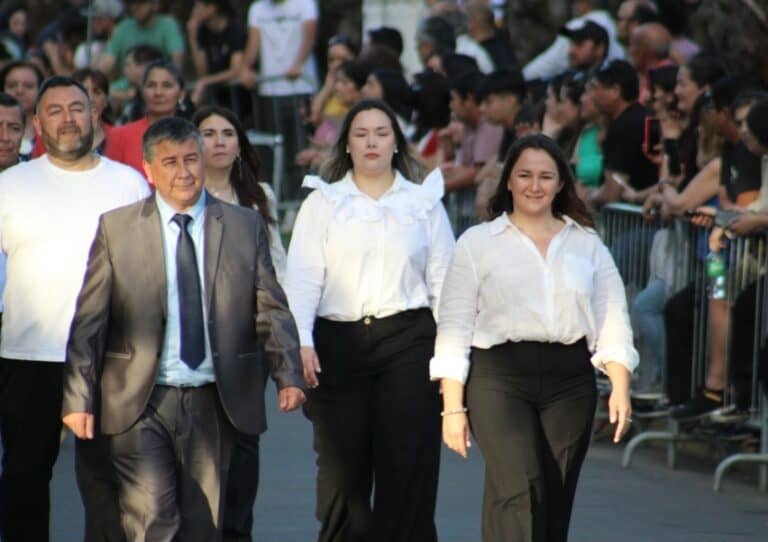 "Podíamos estar frente a la comisión de delitos": Exfuncionaria denuncia a alcalde de Teno por presuntas irregularidades