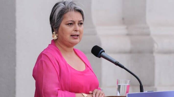 Jeannette Jara renuncia al Ministerio del Trabajo para iniciar carrera presidencial