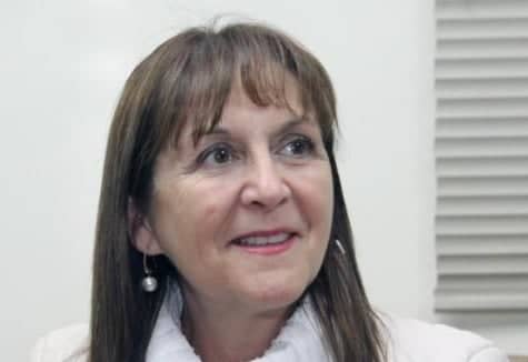 Directora del DAEM Curicó cumple ocho meses suspendida: Sigue recibiendo su remuneración