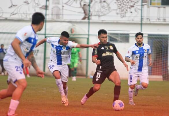 Curicó Unido iguala sin goles en un intenso partido