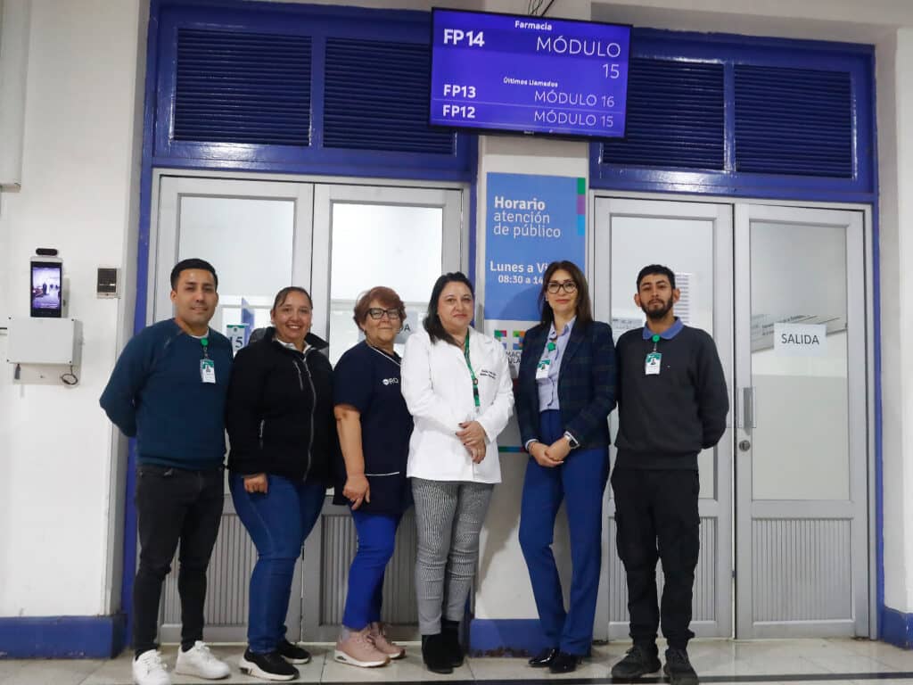 Municipio curicano llama a los vecinos a adquirir medicamentos a precio justo en su farmacia popular
