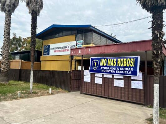 Delincuentes desvalijan instalaciones sanitarias del Centro Educativo Integral de Curicó