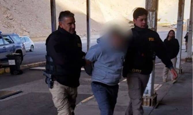 PDI detiene en Paso Pehuenche a colombianos que intentaron salir clandestinamente: Uno tenía orden de detención vigente