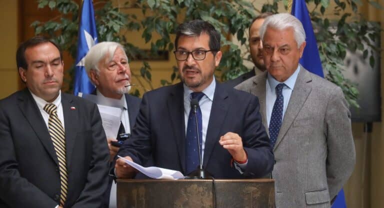 Diputado Rey confirma incorporación del buque Cabo de Hornos a la búsqueda de pescadores 