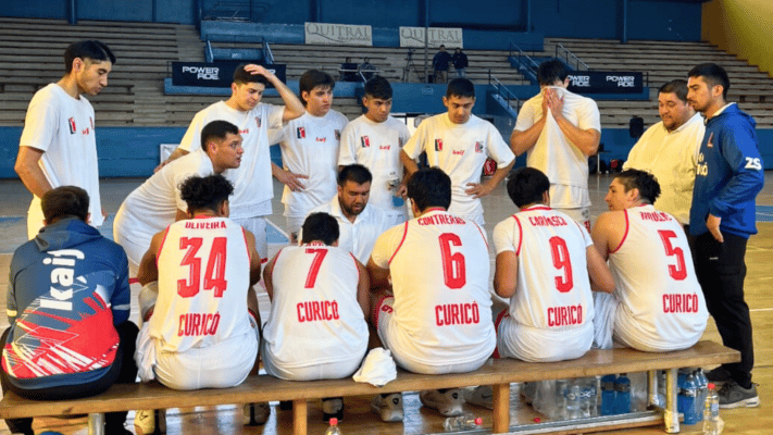 Liceo Curicó va en busca de los Play Off