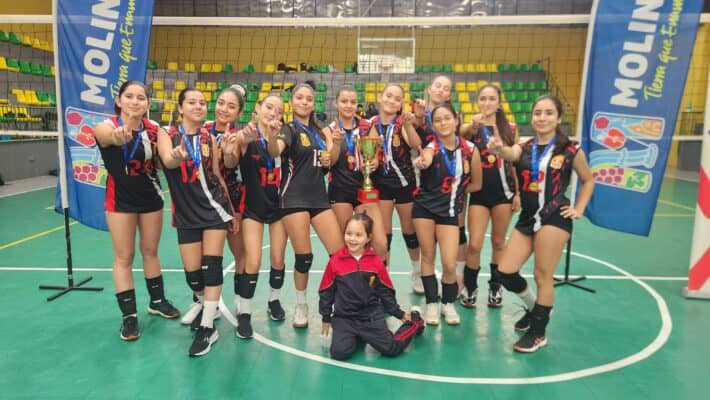 Colegio San Ramón se corona campeón provincial Sub-14 de vóleibol en los Juegos Deportivos Escolares 2025
