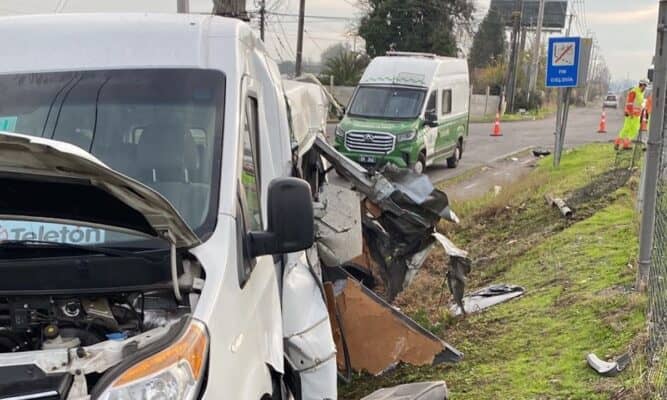 Teletón aclara vínculo con accidente en Ruta 5 Sur: Furgón y conductor no pertenecen a la institución