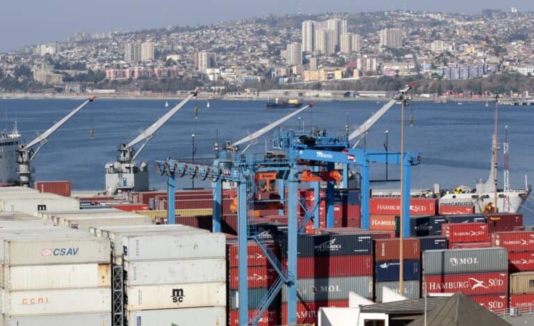 Economía chilena crece un 2,3% en el primer trimestre de 2025, superando expectativas del mercado