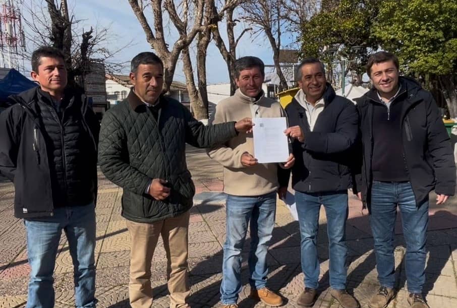 Diputado Sepúlveda y pescadores artesanales celebran inicio de funciones de la dirección de Obras Portuarias en el Maule
