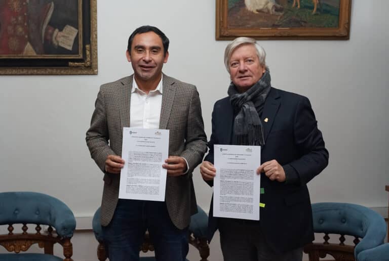Curicó y Empedrado firman convenio para potenciar educación, cultura y turismo