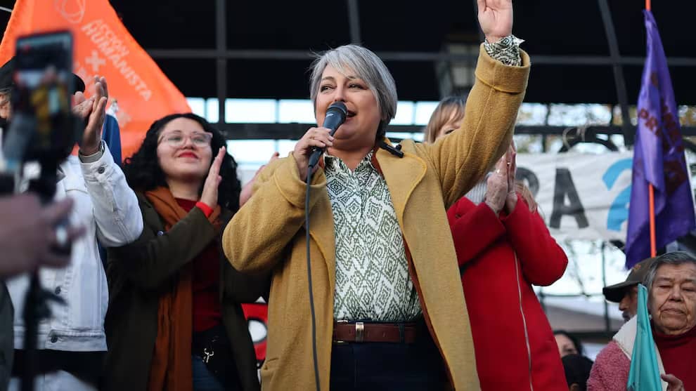 Jeannette Jara gana las primarias oficialistas y será la candidata a La Moneda