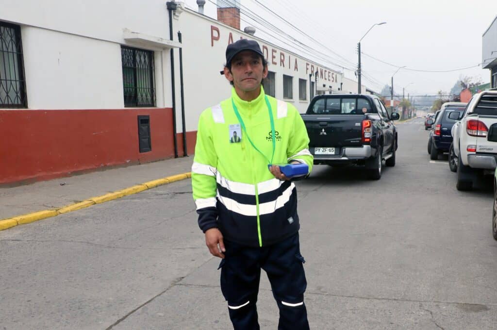 Usuario del Albergue Público de Molina se rehabilita y consigue trabajo en parquímetros