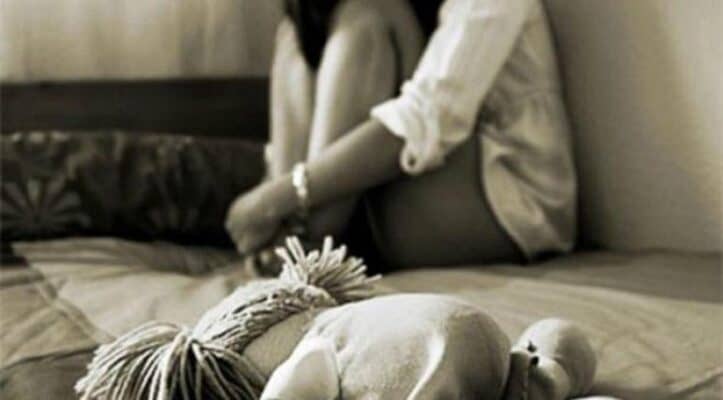 Madre tras veredicto en contra de profesor por delitos sexuales en Curicó: “Hoy descanso y puedo alzar la voz"