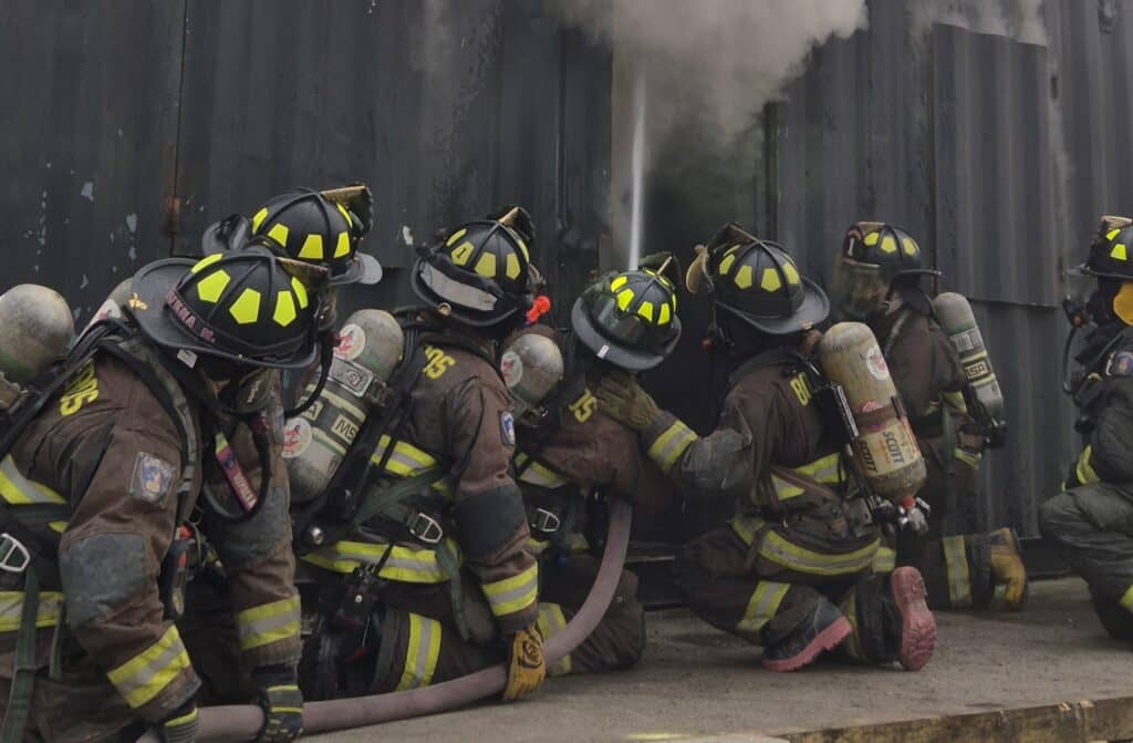 Bomberos de San Javier se capacitan para salvar vidas ante emergencias por calefacción en temporada de invierno