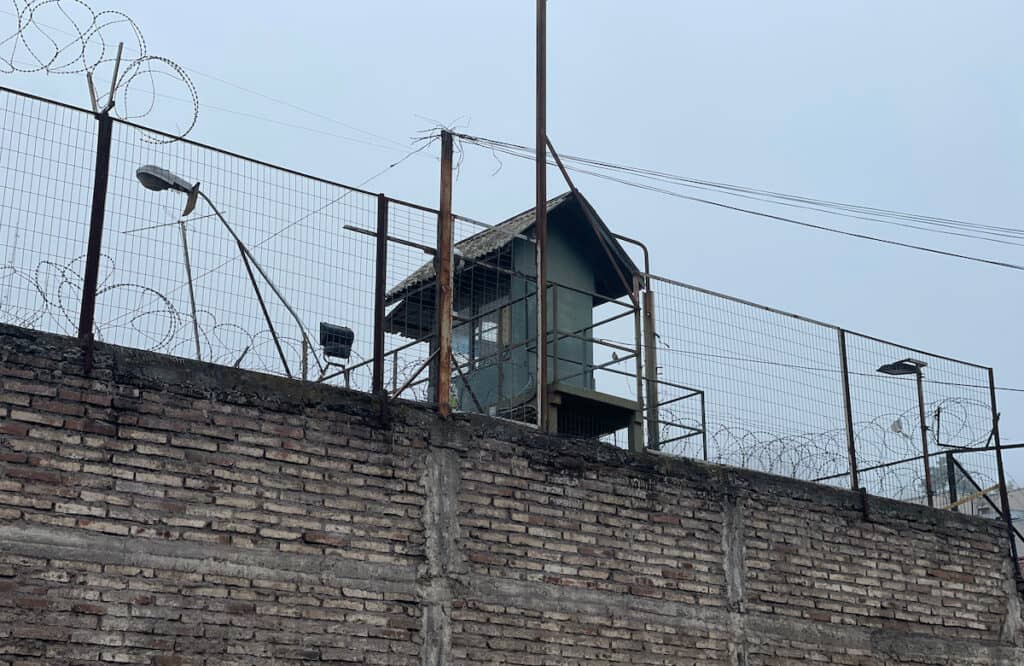 Frustran ingreso de múltiples drogas a la cárcel de Curicó: Detenido queda en prisión preventiva
