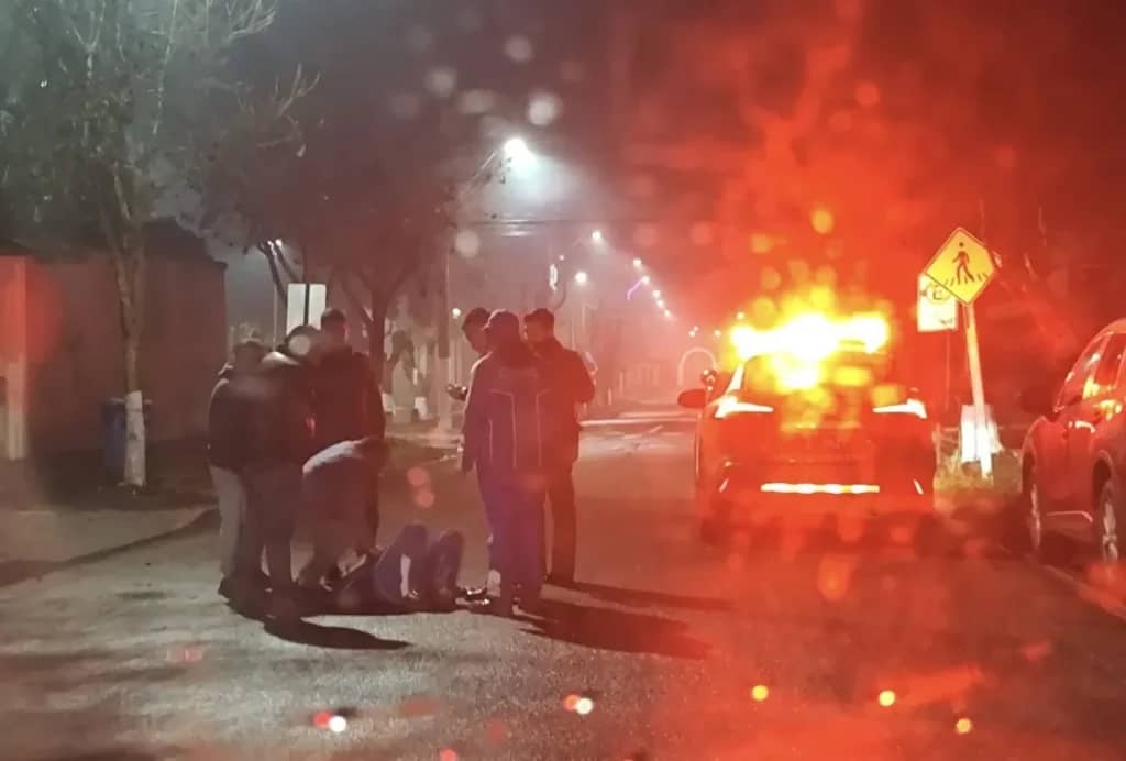 Conductor de Uber arrastró a trabajadora de servicentro tras huir sin pagar en Sagrada Familia