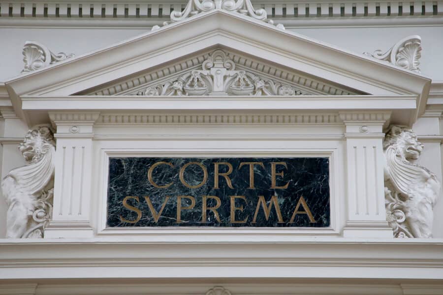Corte Suprema elige nuevo presidente dividida y marcada por el Caso Audios